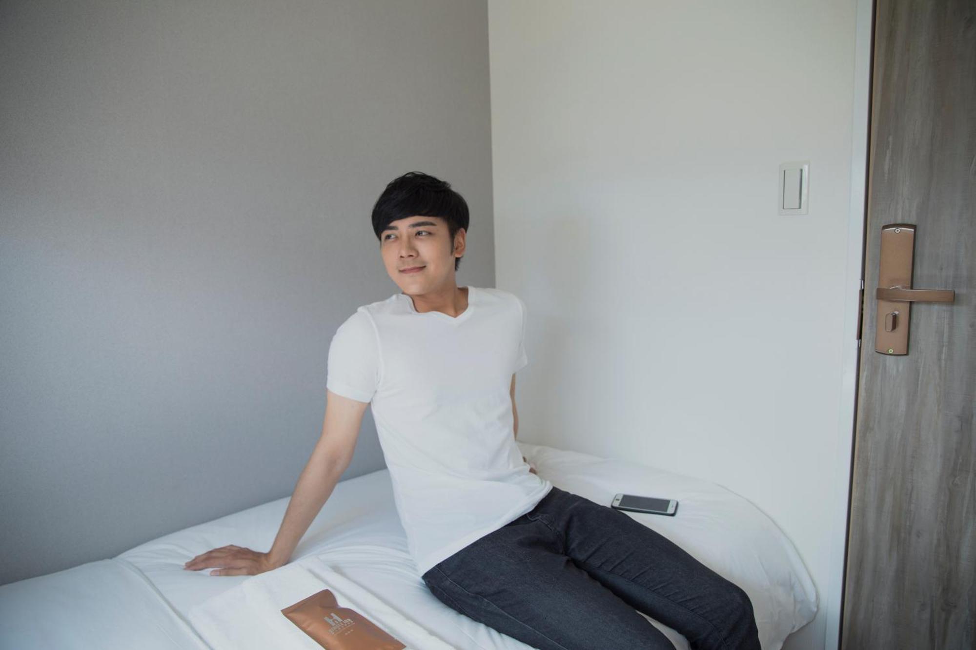 Single Inn-Kaohsiung Station Eksteriør bilde