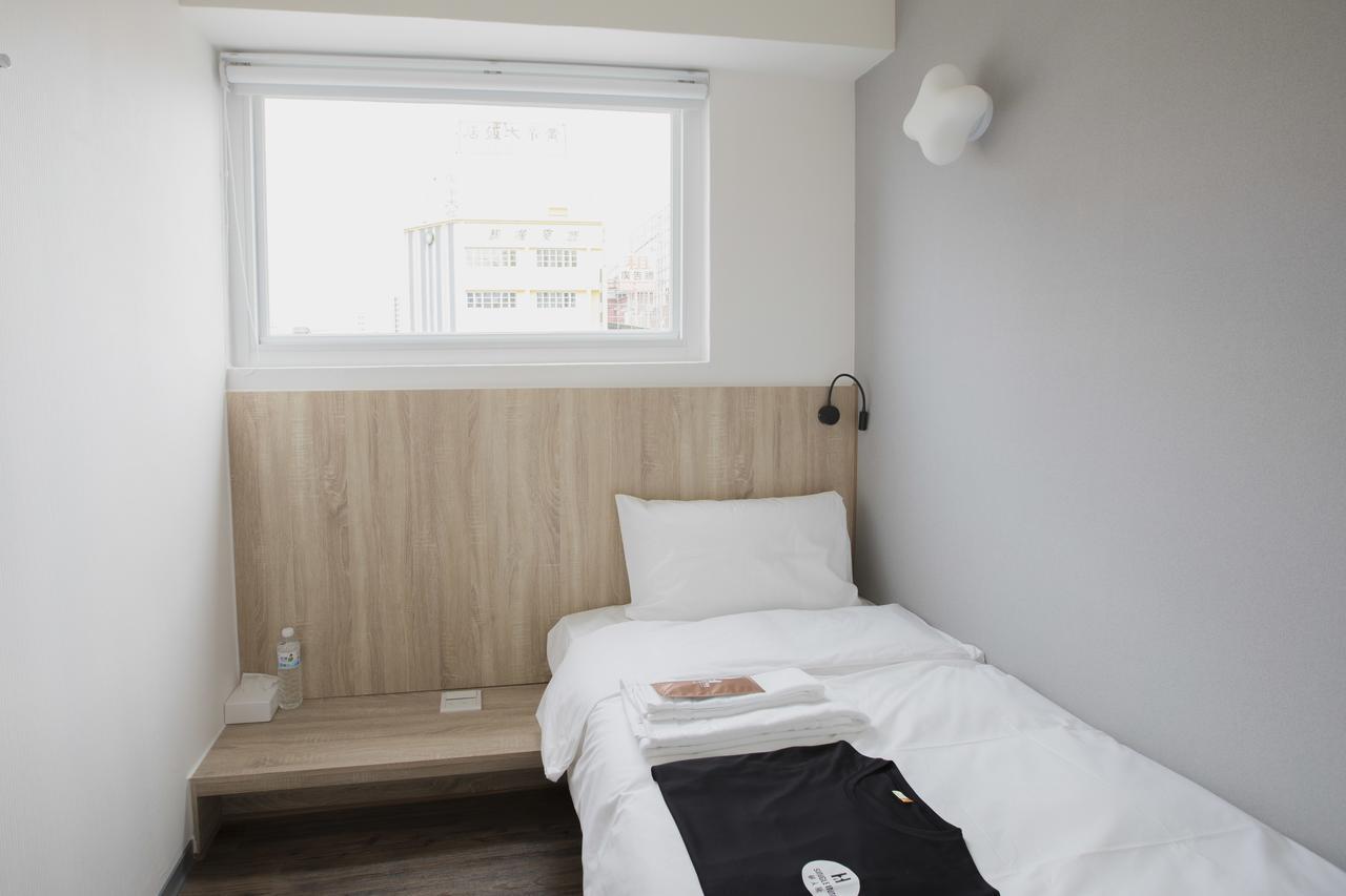 Single Inn-Kaohsiung Station Eksteriør bilde