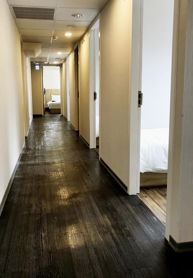 Single Inn-Kaohsiung Station Eksteriør bilde